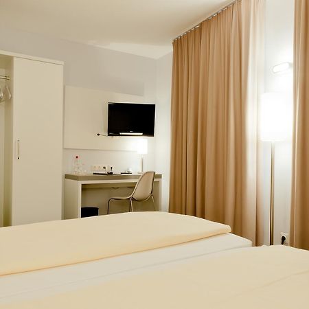 Altstadt Hotel Alba Baunachshof Вертгейм Экстерьер фото