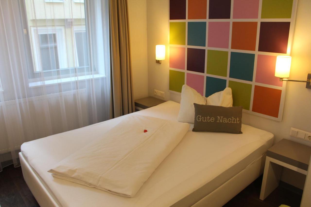 Altstadt Hotel Alba Baunachshof Вертгейм Экстерьер фото